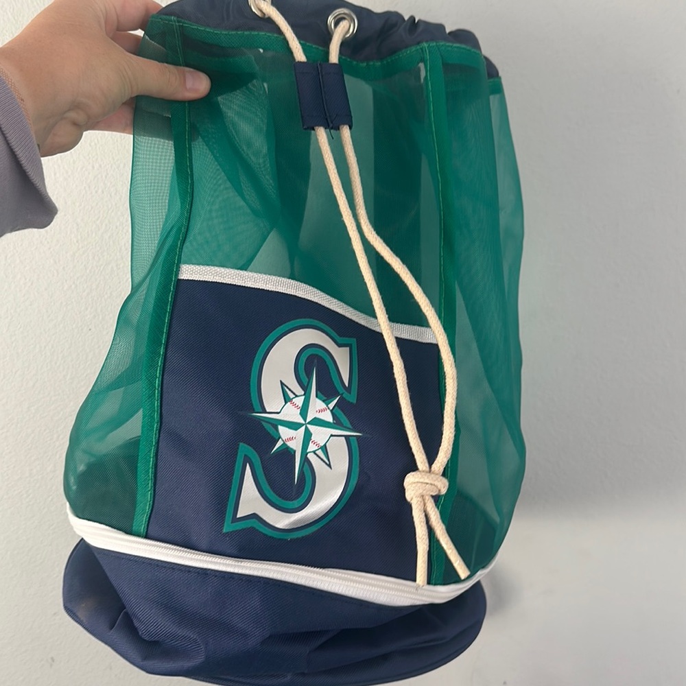 NWOT SEATTLE MARINERS Baseball Backpack drawstring cooler bag